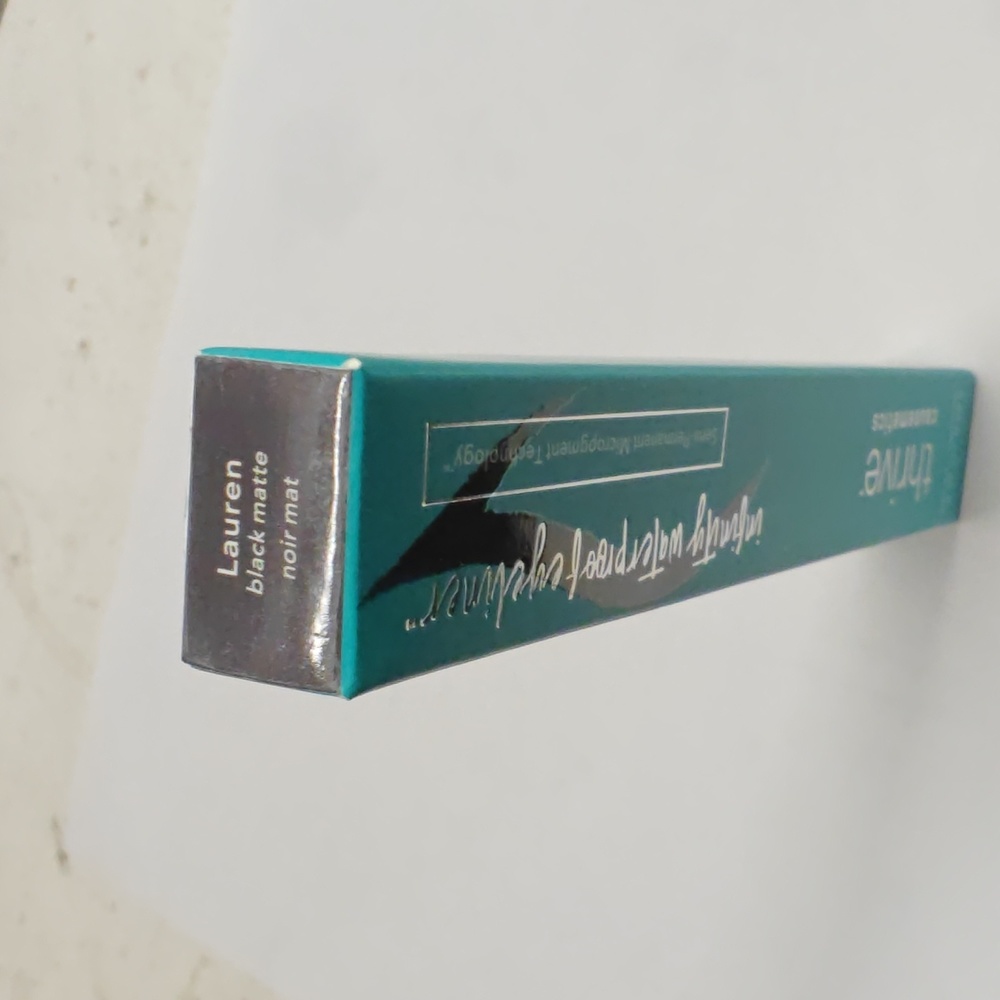 THRIVE INFINITY WATERPROOF EYELINER LAUREN BLACK